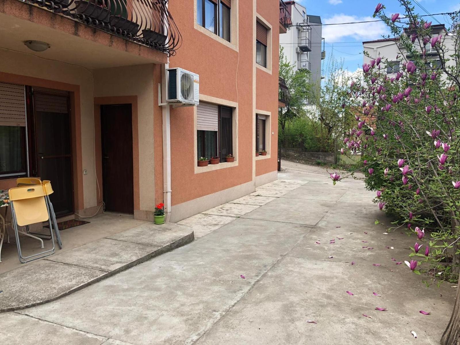 Nela Apartmani Ni Exteriör bild