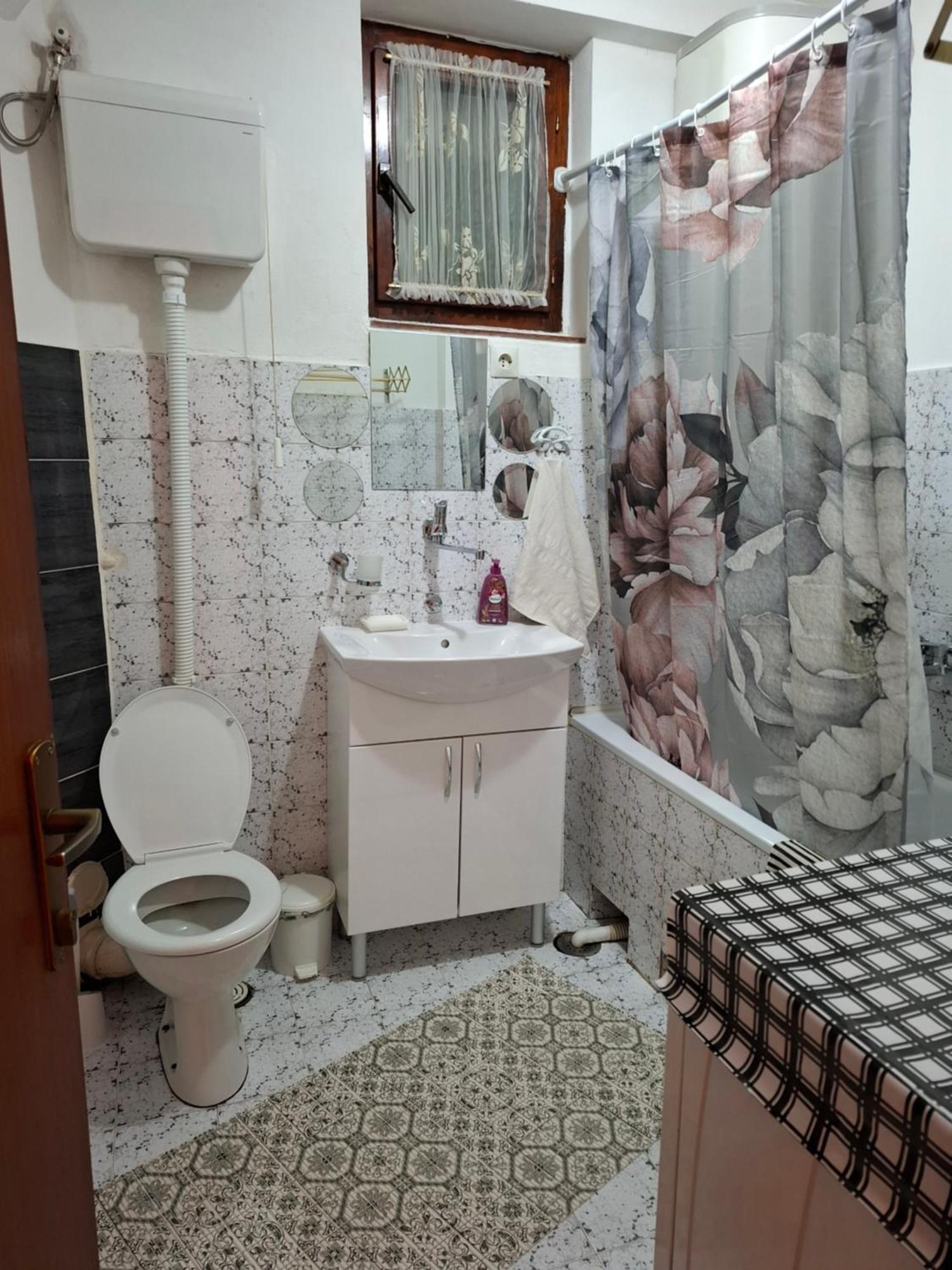 Nela Apartmani Ni Exteriör bild